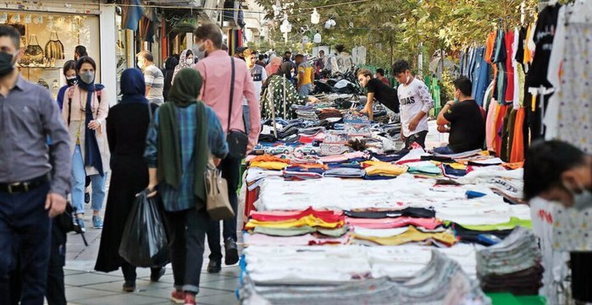 معاملات غیرقانونی در سایه ضعف نظارت؛ دست‌فروشی‌های لاکچری در تهران | اجاره پیاده‌رو از ۱۰۰ تا ۲۵۰ میلیون!