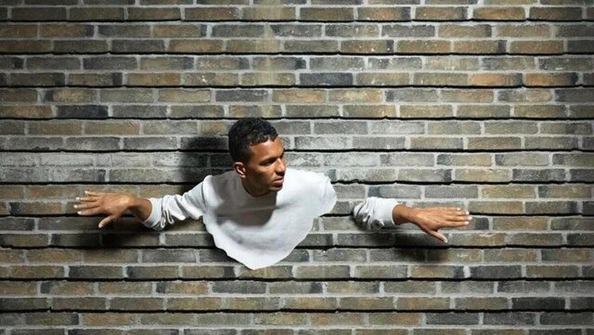 احتمال عبور انسان از دیوار وجود دارد؟