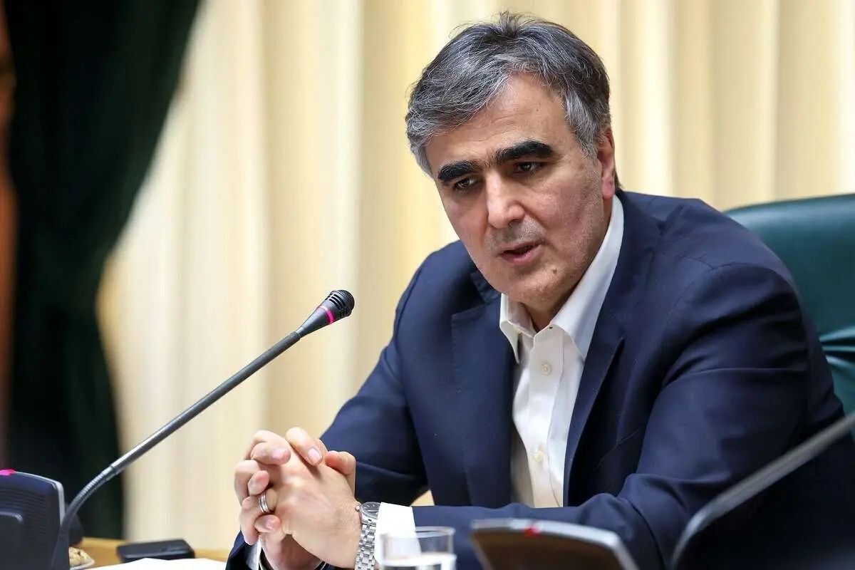 رئیس بانک مرکزی: بانک مرکزی از منابع طلا و ارز مطمئن برخوردار است