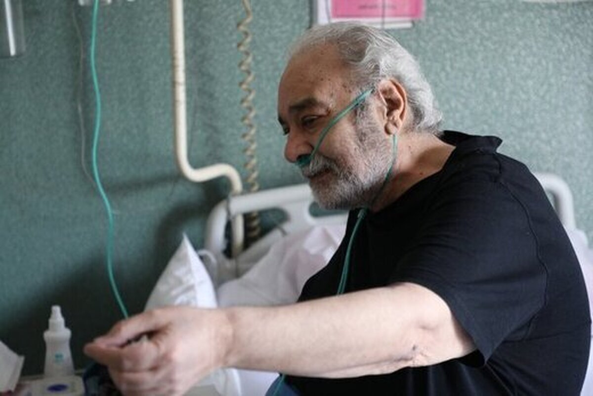 روایت نماینده جبهه پایداری از تماس تلفنی با مرحوم محمد کاسبی؛  او گفت که در تنهایی‌هایم امام خامنه‌ای را می‌بینم