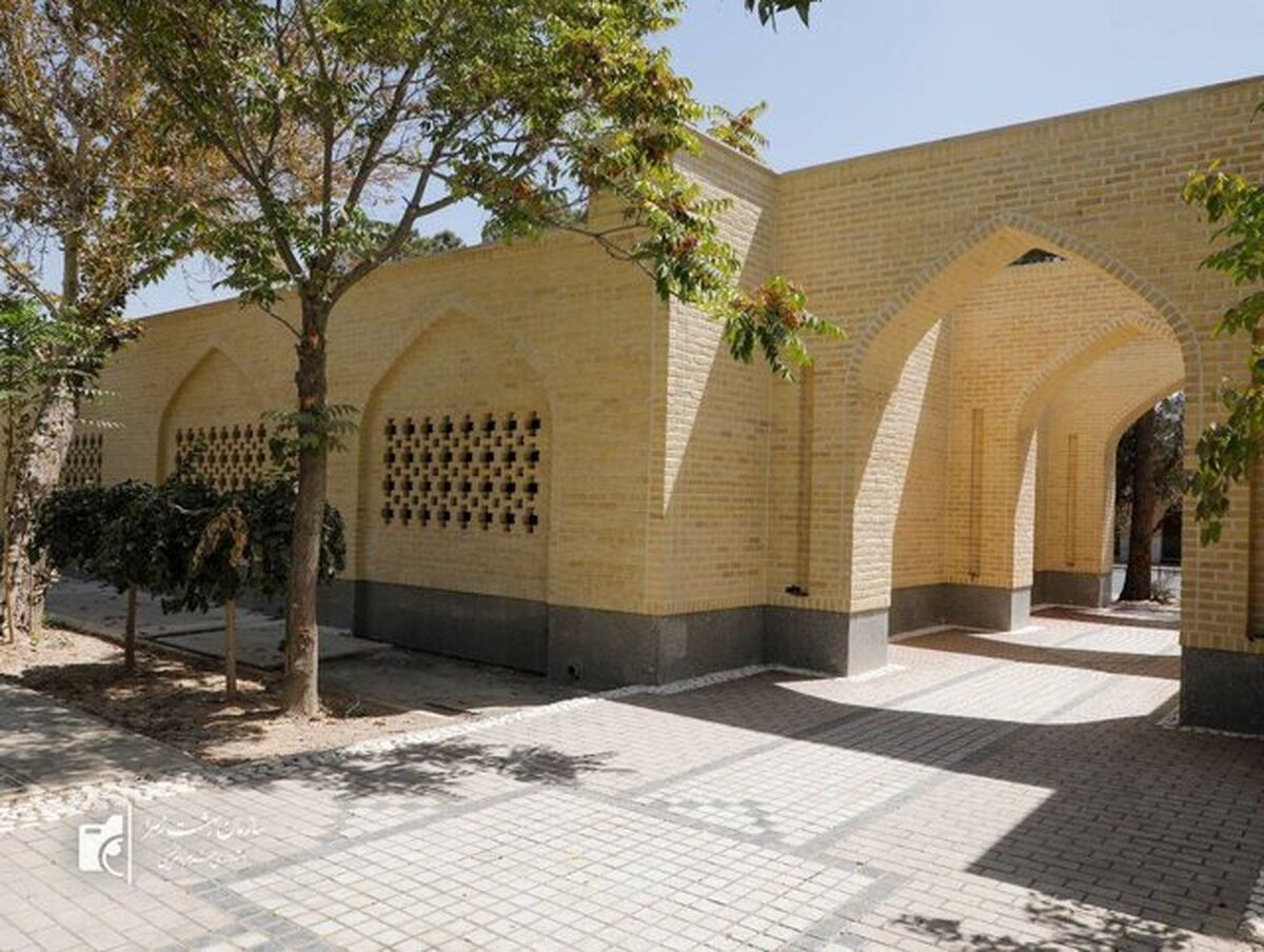 بهسازی قطعه هنرمندان بهشت زهرا در حال اجراست