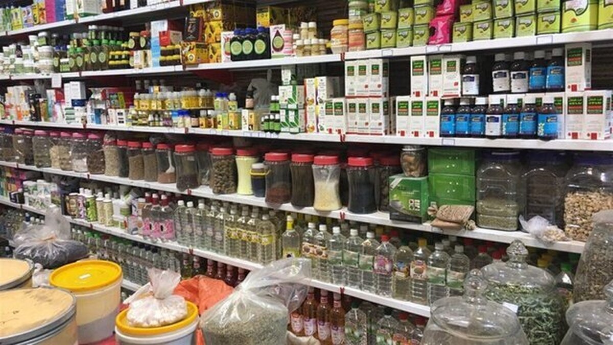 از پودر مارمولک تا غده اسب آبی! نسخه‌‌پیچی‌های عجیب و غریب در عطاری‌ها
