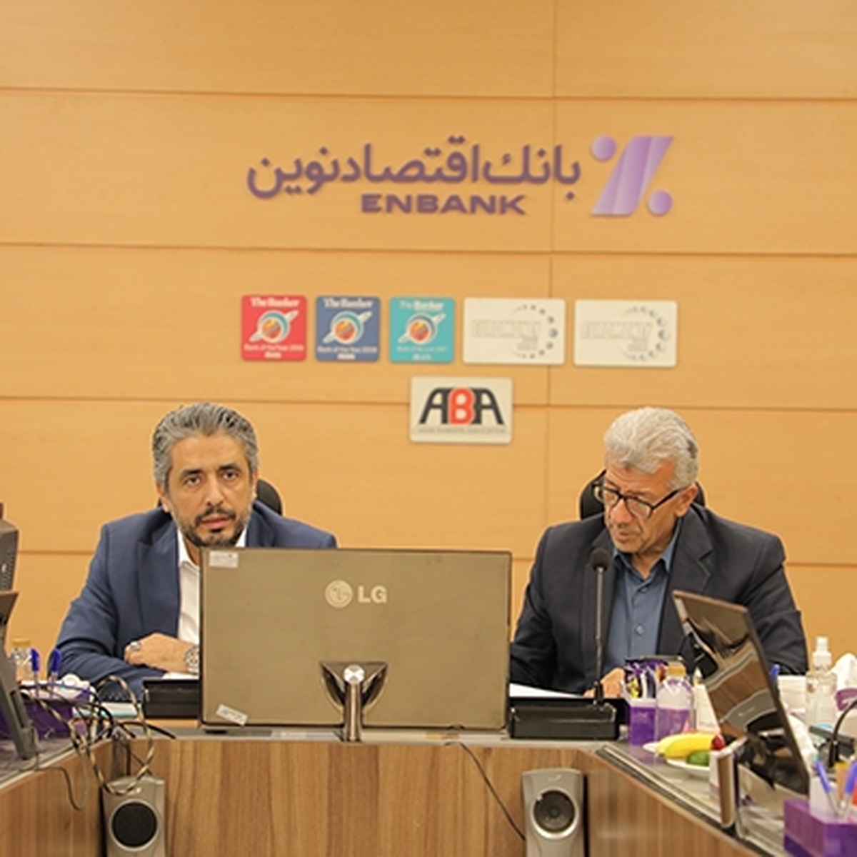 رئیس هیئت‌مدیره بانک اقتصادنوین:
بانک اقتصادنوین خدمات شعب را هوشمندانه توسعه می‌دهد