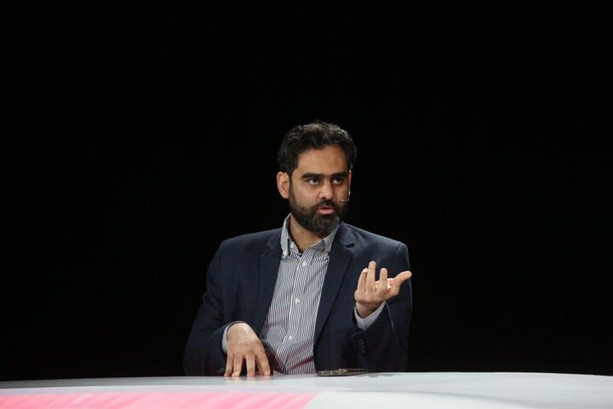 امیرحسین ثابتی: می‌گویند فلانی نفتکش خریده اما چون به نظام اسلامی کمک می‌کند با او برخورد نکنیم؛ فلانی غلط کرده!