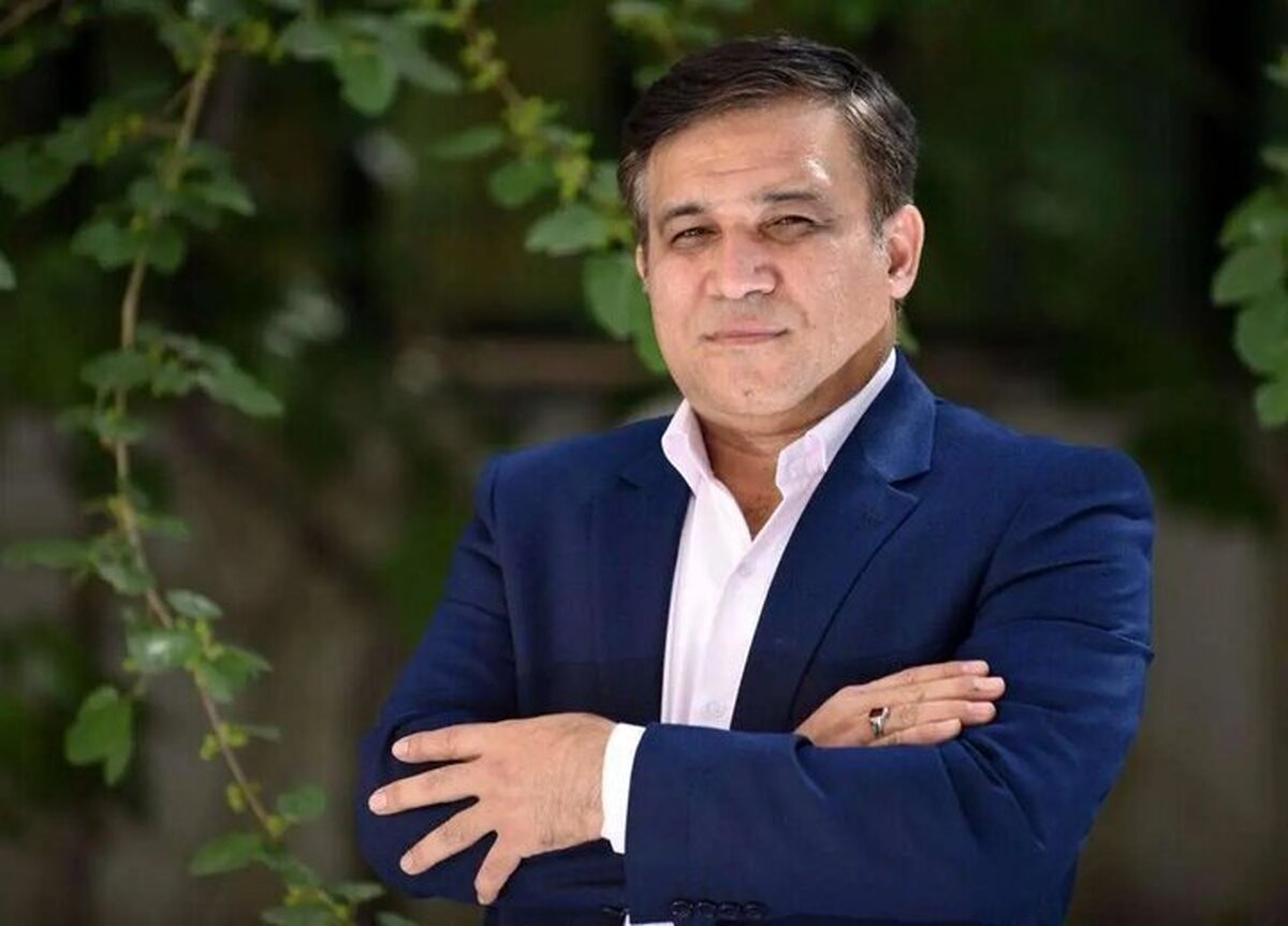 حمله روزنامه اصولگرا به علی تاجرنیا به خاطر استفاده از نام 