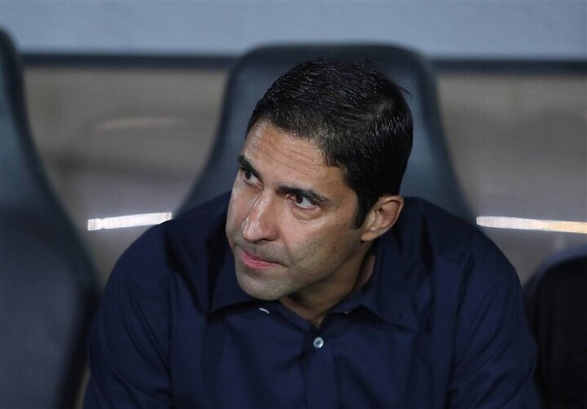 ابهامات قرارداد وحید هاشمیان، سرمربی سابق با پرسپولیس