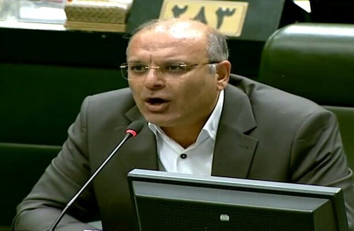 امروز مردم به دنبال نان هستند | دیگر دعوای زرگری جواب نمی‌دهد؛ سیاسیون دست از تنش بردارند