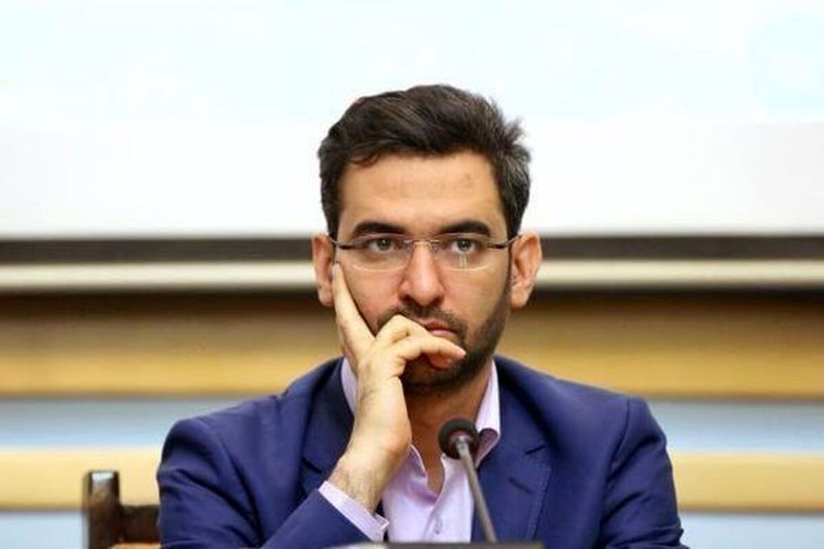 ادعای امیرحسین ثابتی و انتساب فیلتر تلگرام به دولت روحانی؛ آذری جهرمی: توصیه می‌کنم از بدذاتی سیاسی دوری کنید