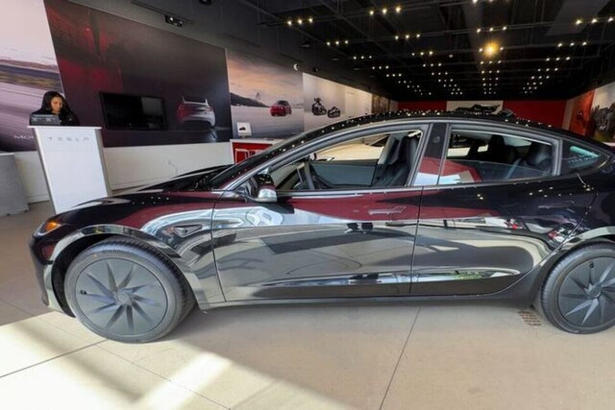 بازار تسلاهای برقی چینی خلوت شد