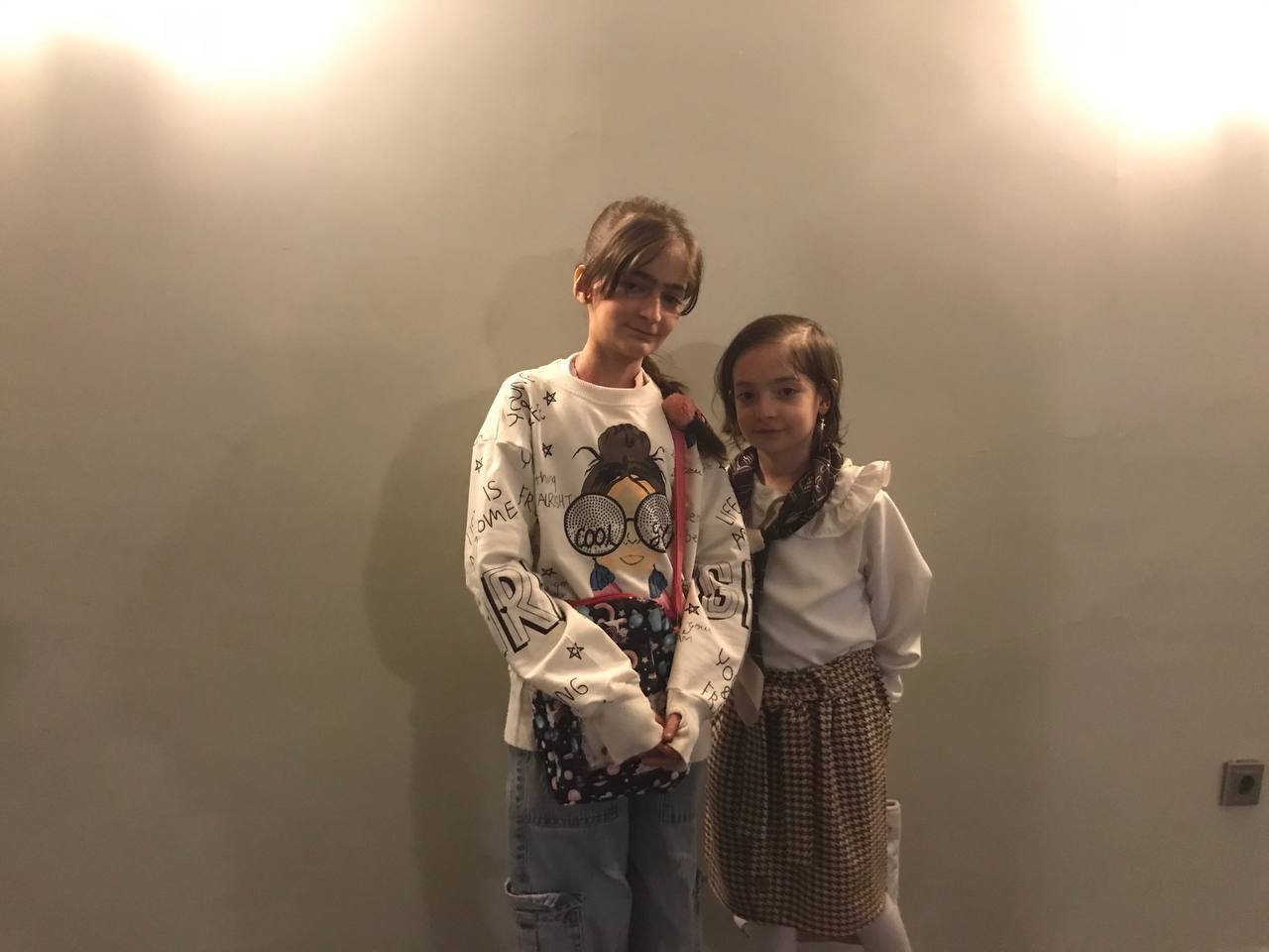 چشمهایش: چه میدانی رنج چیست... چشمهایش: چه میدانی رنج چیست...