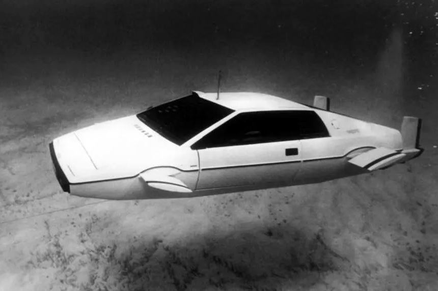 ایلان ماسک با این همه پولش چه میکند؟ ایلان ماسک با این همه پولش چه میکند؟