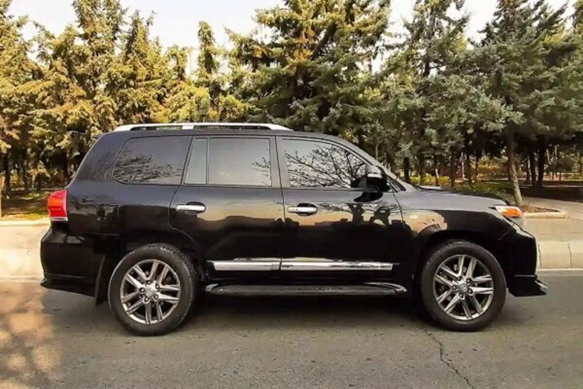 خودروی ۲۰۰ میلیاردی قاچاق با پلاک جعلی توقیف شد