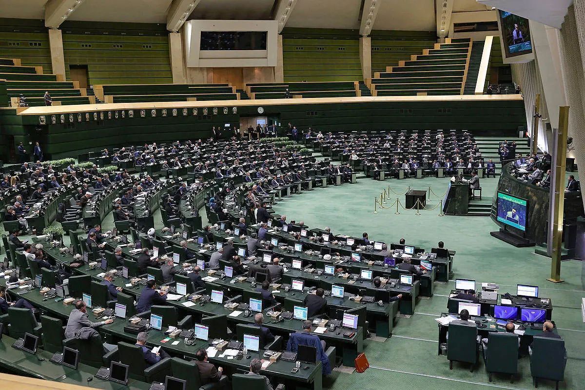 نامه مجلس به پزشکیان درباره ناترازی تولید و مصرف بنزین