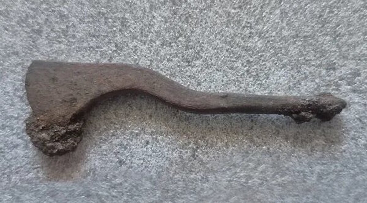 کشف ابزار آهنی نادر ۲۰۰۰ ساله برای جراحی جمجمه!