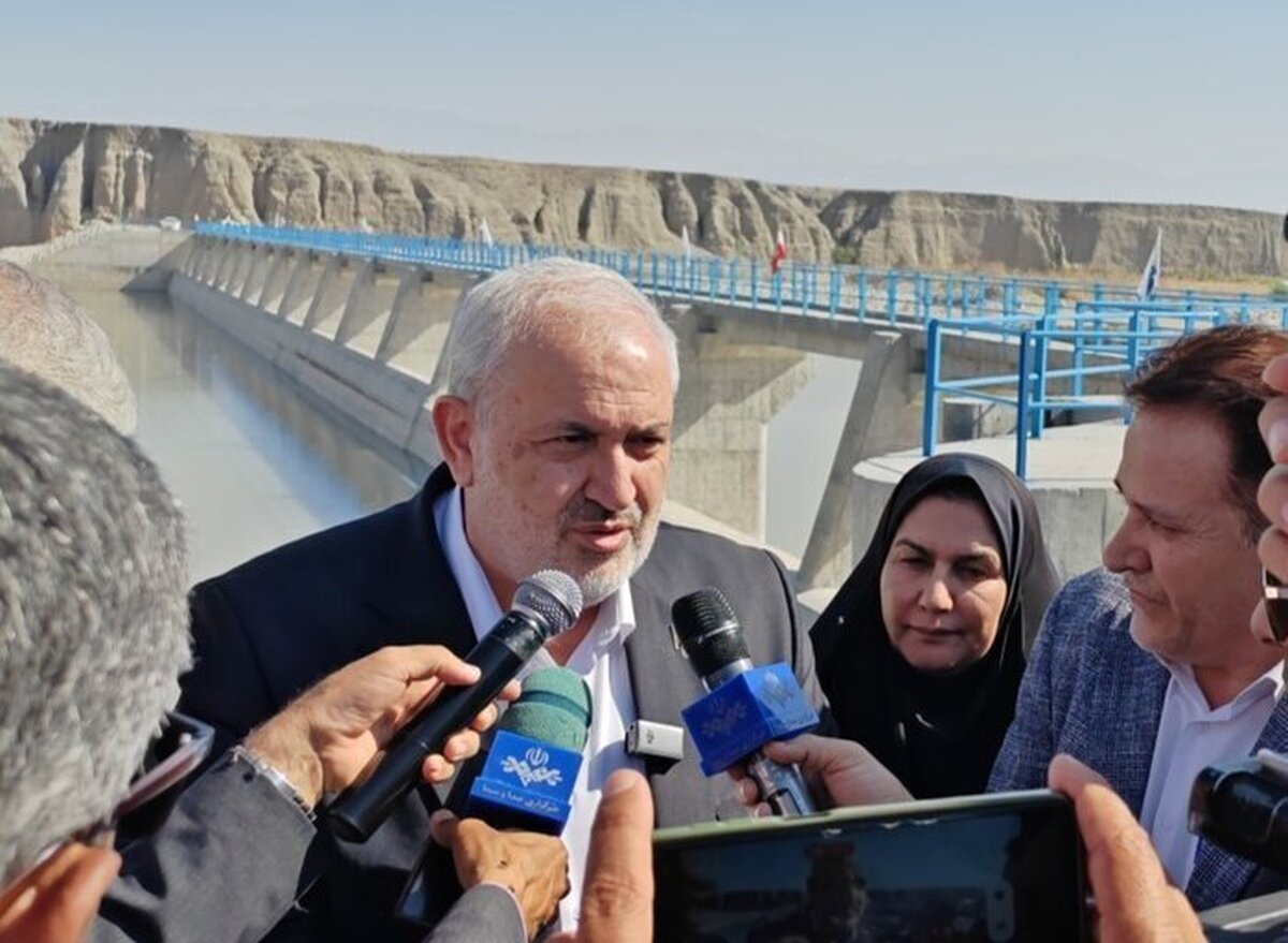 وزیر نیرو: انتقال آب خلیج‌فارس به تهران به هیچ وجه مقرون به صرفه نیست، اما هنگامی که موضوع جان انسان‌ها باشد، هر کاری لازم باشد انجام خواهیم داد