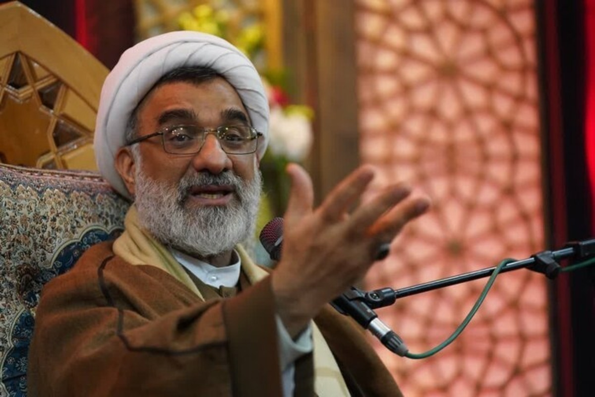 وقتی جمع کثیری از دانشجویان علوم پایه رشته پزشکی را سر کلاس‌ها می‌دیدم، واقعا دلهره پیدا کردم