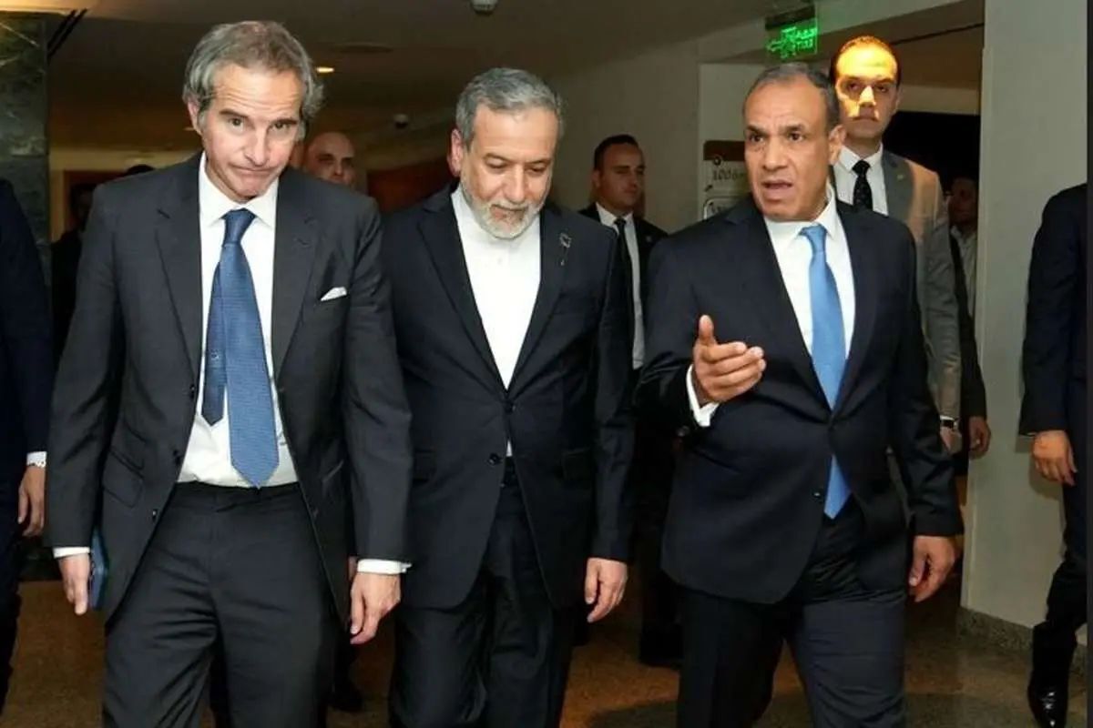 گفت‌وگوی تلفنی وزیر خارجه مصر با «عراقچی» و «گروسی» درباره پرونده هسته‌ای ایران