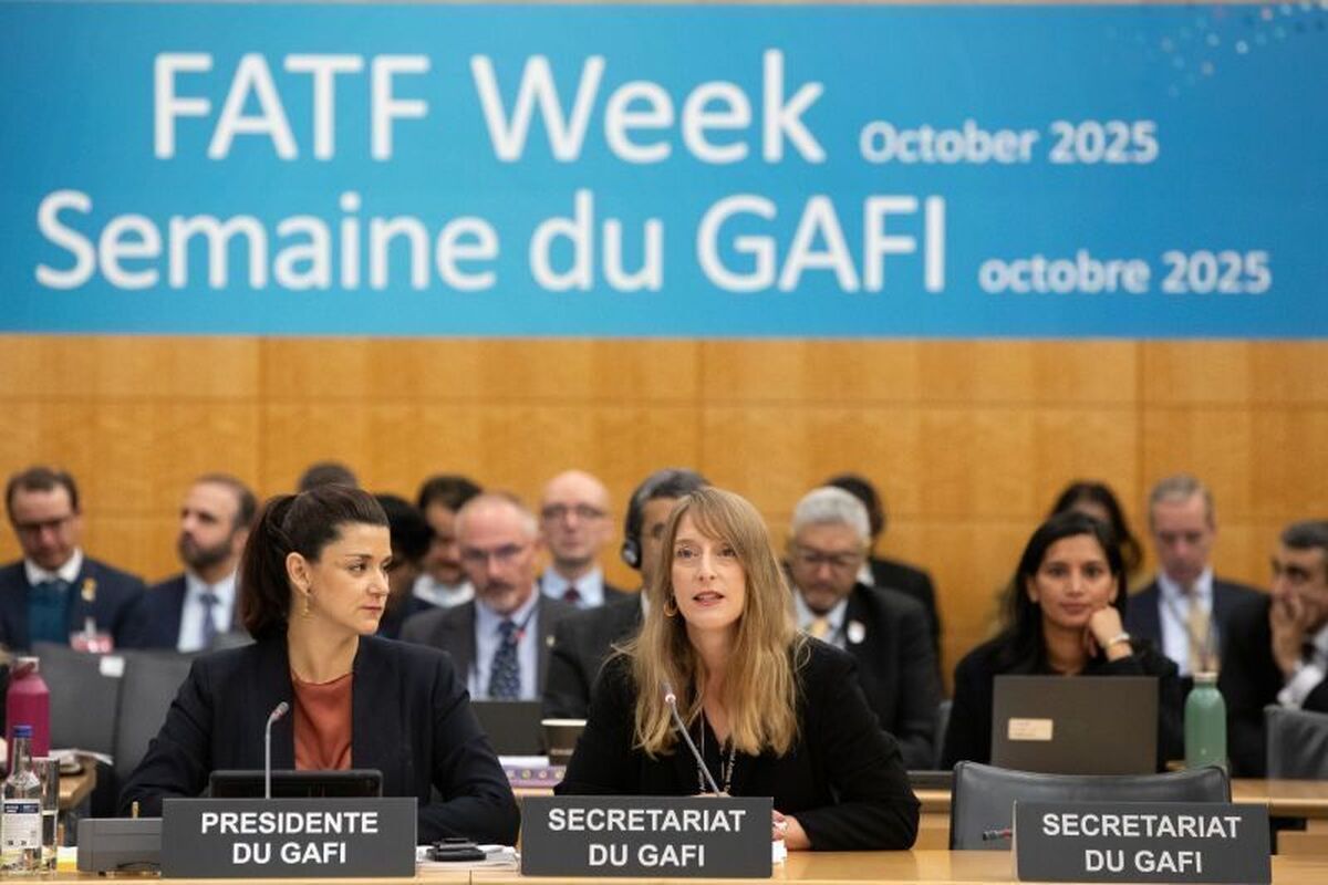 بیانیه مرکز اطلاعات مالی: FATF از تصویب پالرمو استقبال و تقدیر کرده؛ اگر اقدام ایران مورد تائید این نهاد نبود به اجلاس دعوت نمیشدیم  | خروج از لیست سیاه زمانبر است