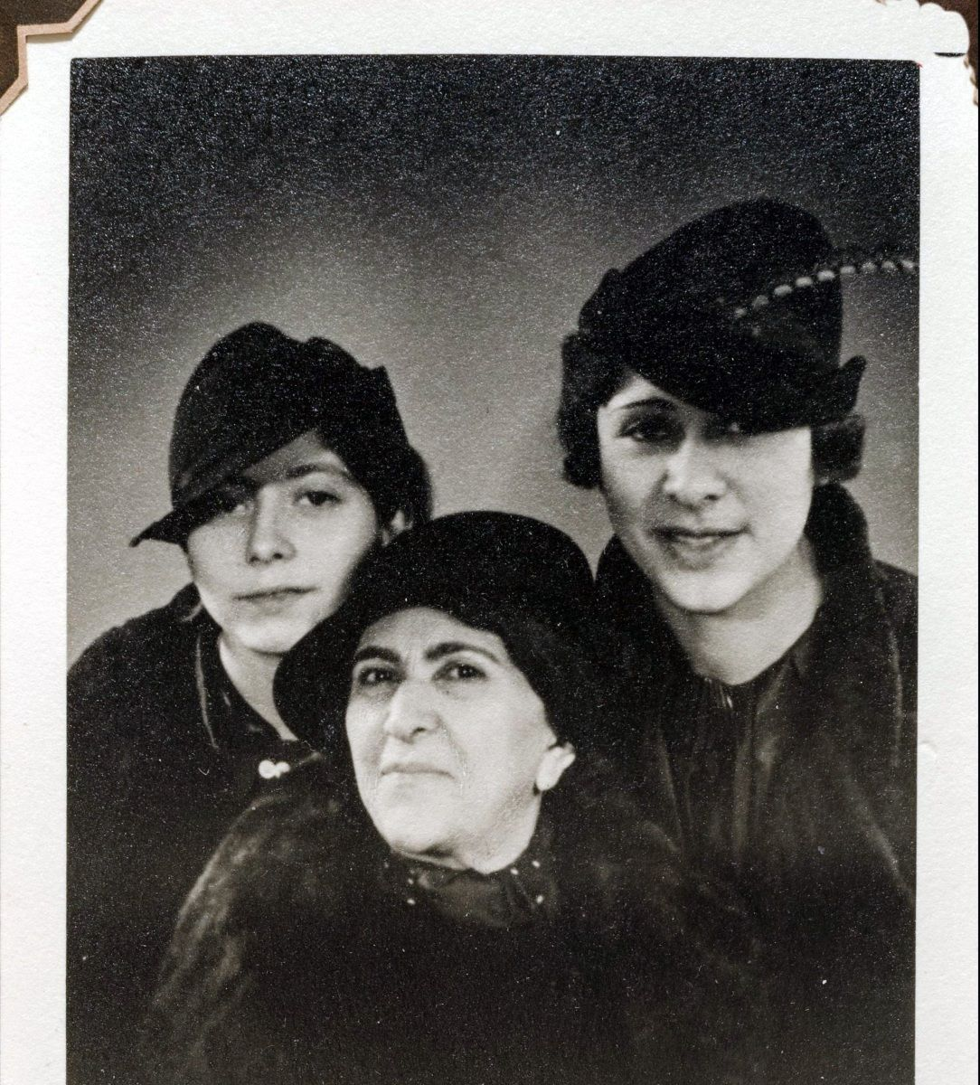 عکسهای کمتر دیده شده از اندرونی مظفرالدینشاه قاجار!