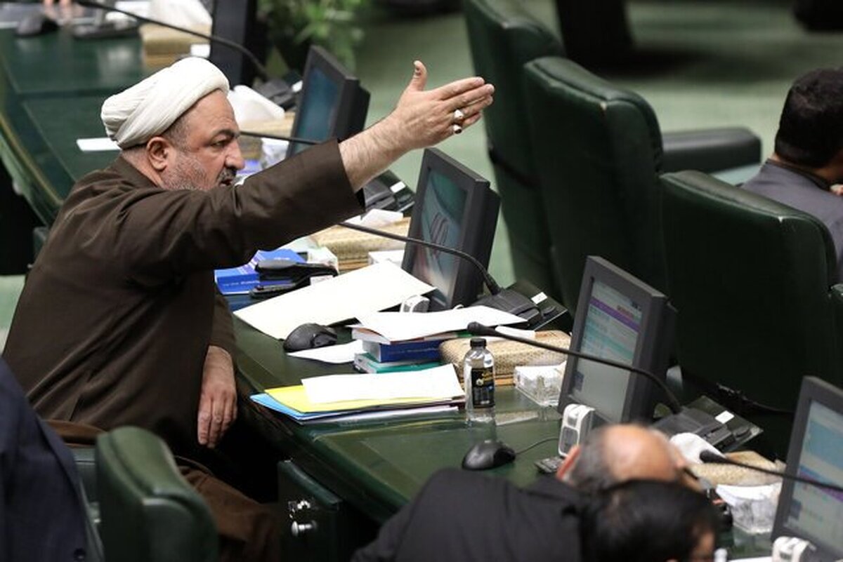 اعتراض حمید رسایی به روسی خواندن مجلس دوازدهم