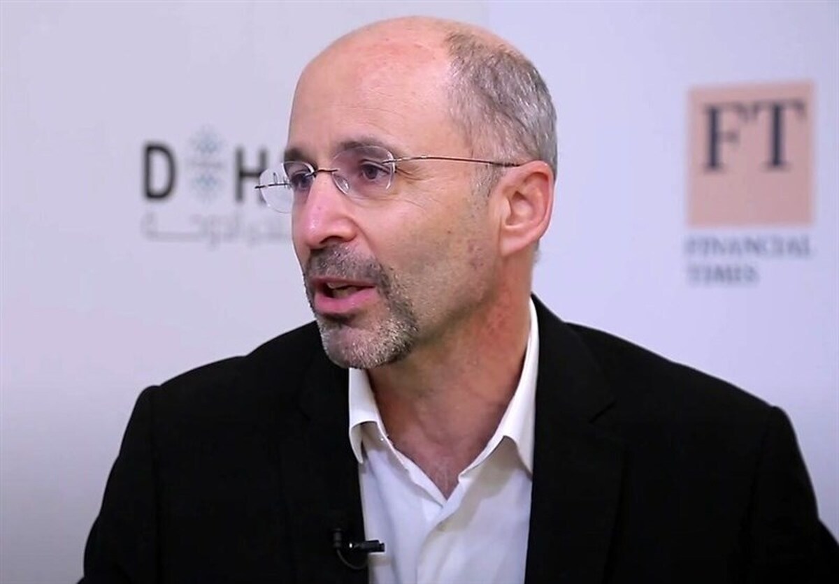 رابرت مالی: ترامپ هیچ خط قرمزی ندارد | او میتواند با ایرانیها گفتوگو کند، با حماس تماس بگیرد، بر ونزوئلا فشار وارد کند و ...