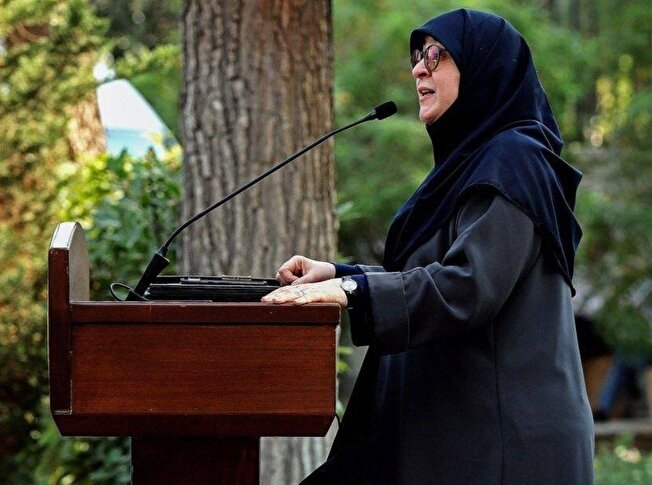 سخنگوی دولت: 
فروش بنزین ۵۰۰۰ تومانی از شنبه هفته آینده اجرایی خواهد شد