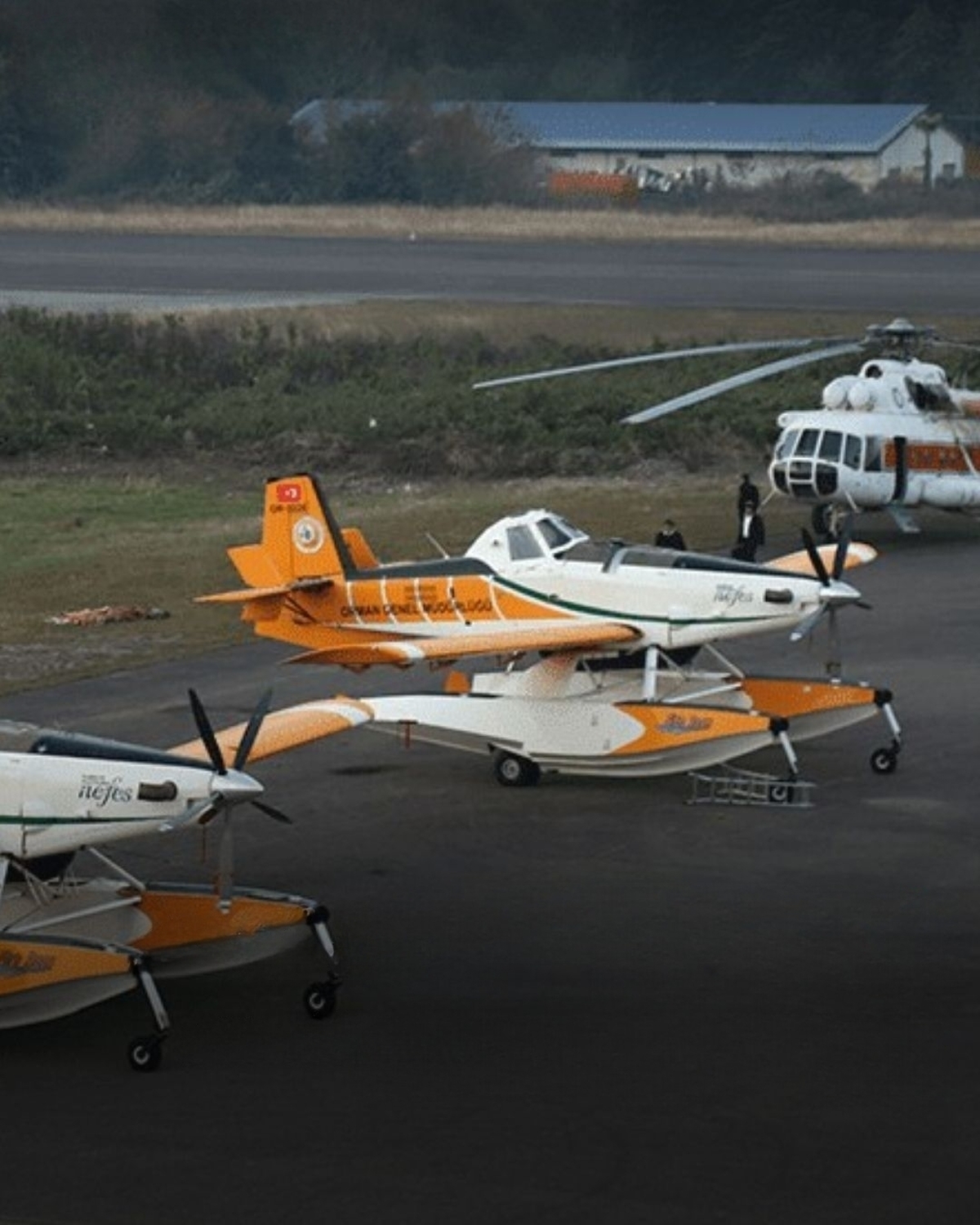 هواپیما‌های اطفاء حریق ترکیه در فرودگاه نوشهر به زمین نشستند