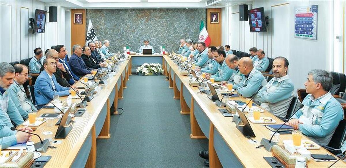 در جلسه اختتامیه استانداردهای سیستم‌های مدیریتی یکپارچه فولاد مبارکه سال ۱۴۰۴ حاصل شد؛
توصیه برای صدور مجدد و تمدید اعتبار 10 گواهینامه سیستم مدیریت یكپارچه فولاد مباركه