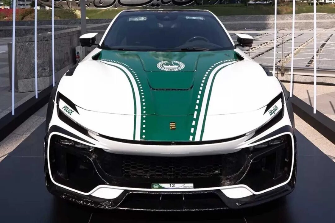 پلیس دبی از خودرو جدید و غیرمنتظره خود رونمایی کرد+تصاویر