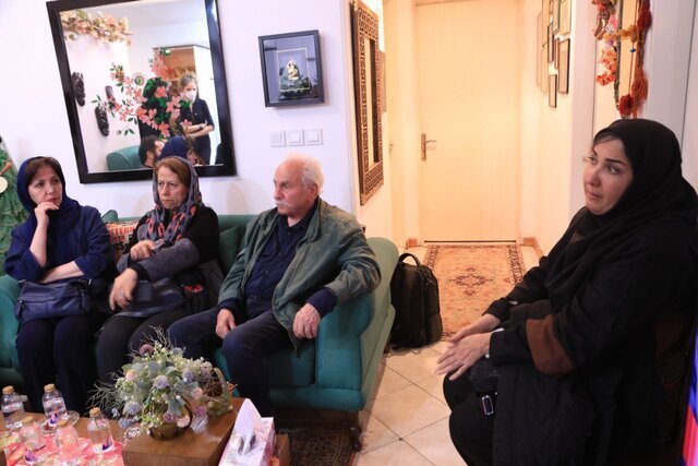 دیدار هنرمندان با فرزانه کابلی برای هم‌دردی درگذشت همسرش هادی مرزبان +عکس