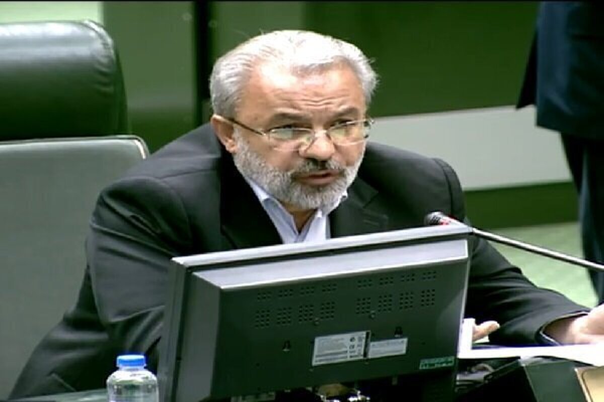 نماینده مشهد: طبق لایحه سازمان ملی مهاجرت دیگر اتباع نمی‌توانند در هر شغلی فعالیت کنند