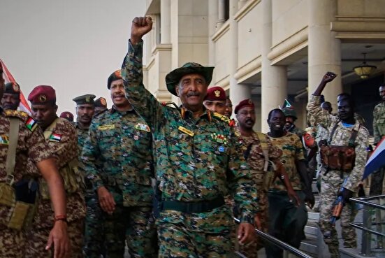 فرمانده ارتش سودان با اشاره به نقش امارات، پیشنهاد آتش‌بس گروه چهارجانبه را رد کرد