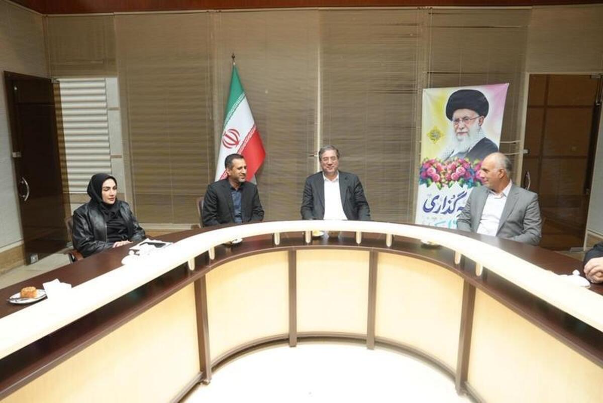 استاندار آذربایجان غربی:
توسعه پتروشیمی ارومیه از اولویت‌های استان است/ مدیرعامل پترول: سود شاروم ۷۱ درصد رشد کرد