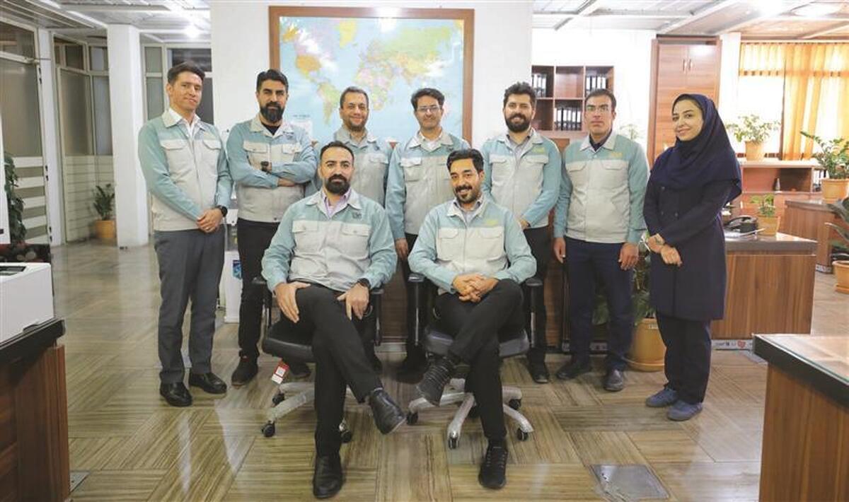 «حس خوب» با همکاران
میهمانان این هفته؛ مدیریت و كاركنان واحد صادرات