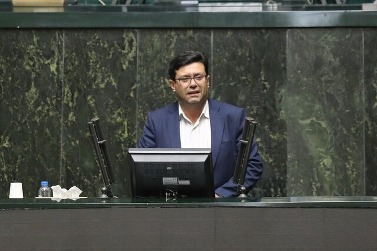 عباسی، نماینده مجلس: در خانه ملت نشینان، خانه ملت خراب است