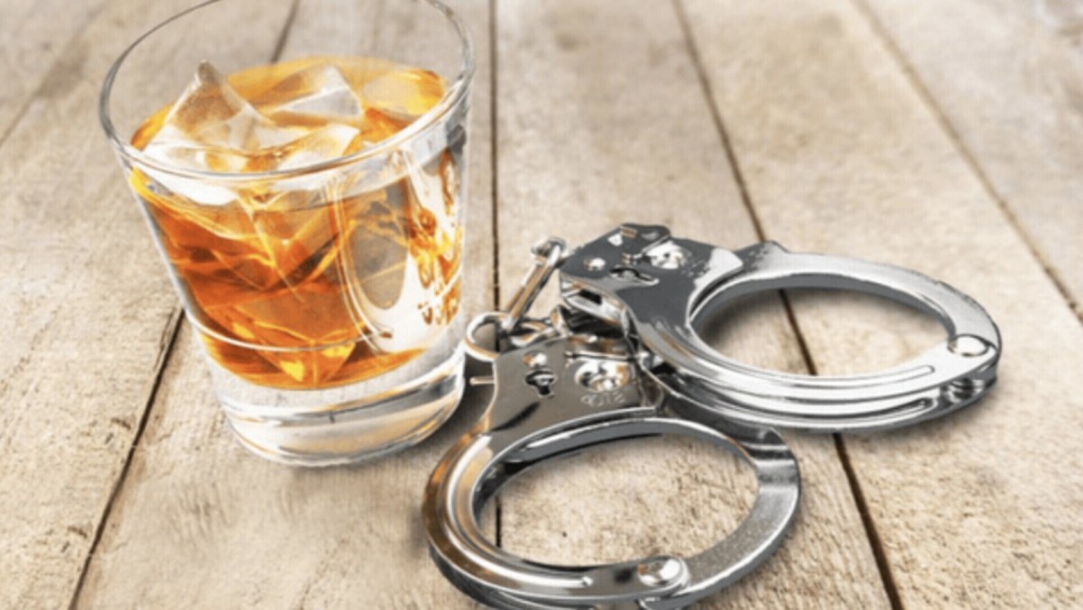 بازداشت ۷ بازیگر سرشناس با ۳۸ لیتر مشروب طی یک عملیات اطلاعاتی ویژه