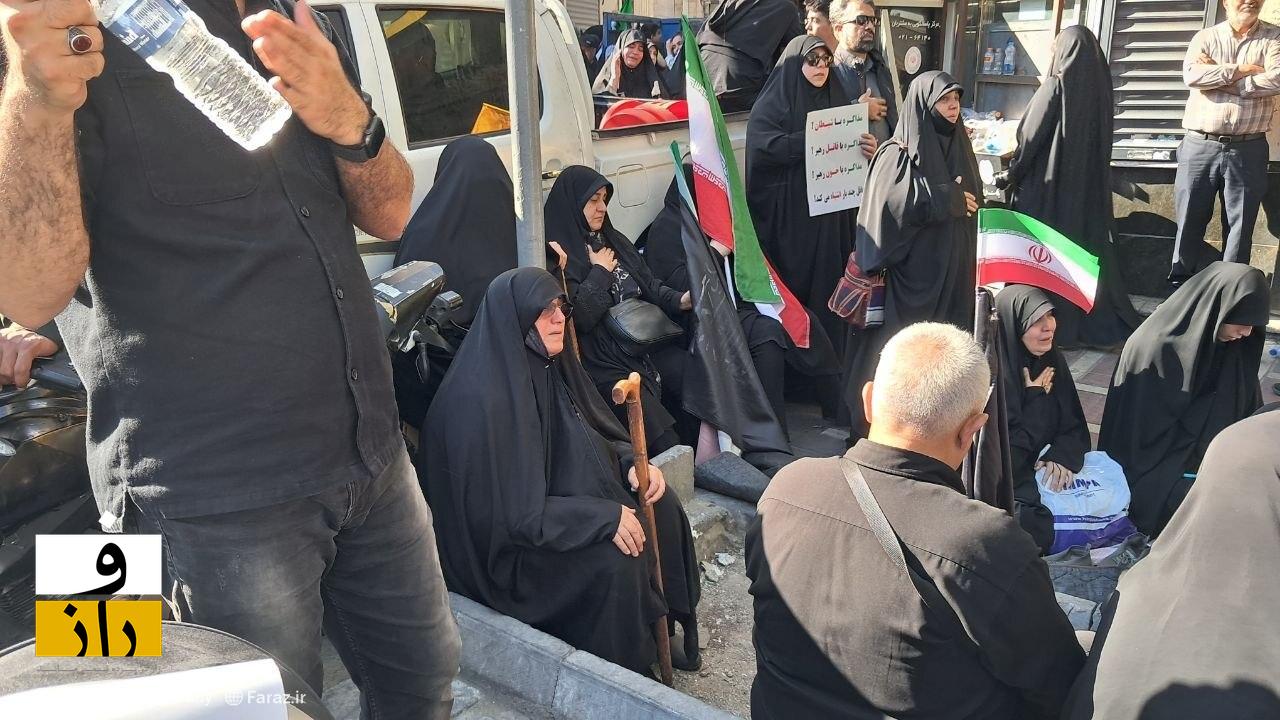 گزارش تصویری از مراسم اربعین رهبر شهید گزارش تصویری از مراسم اربعین رهبر شهید
