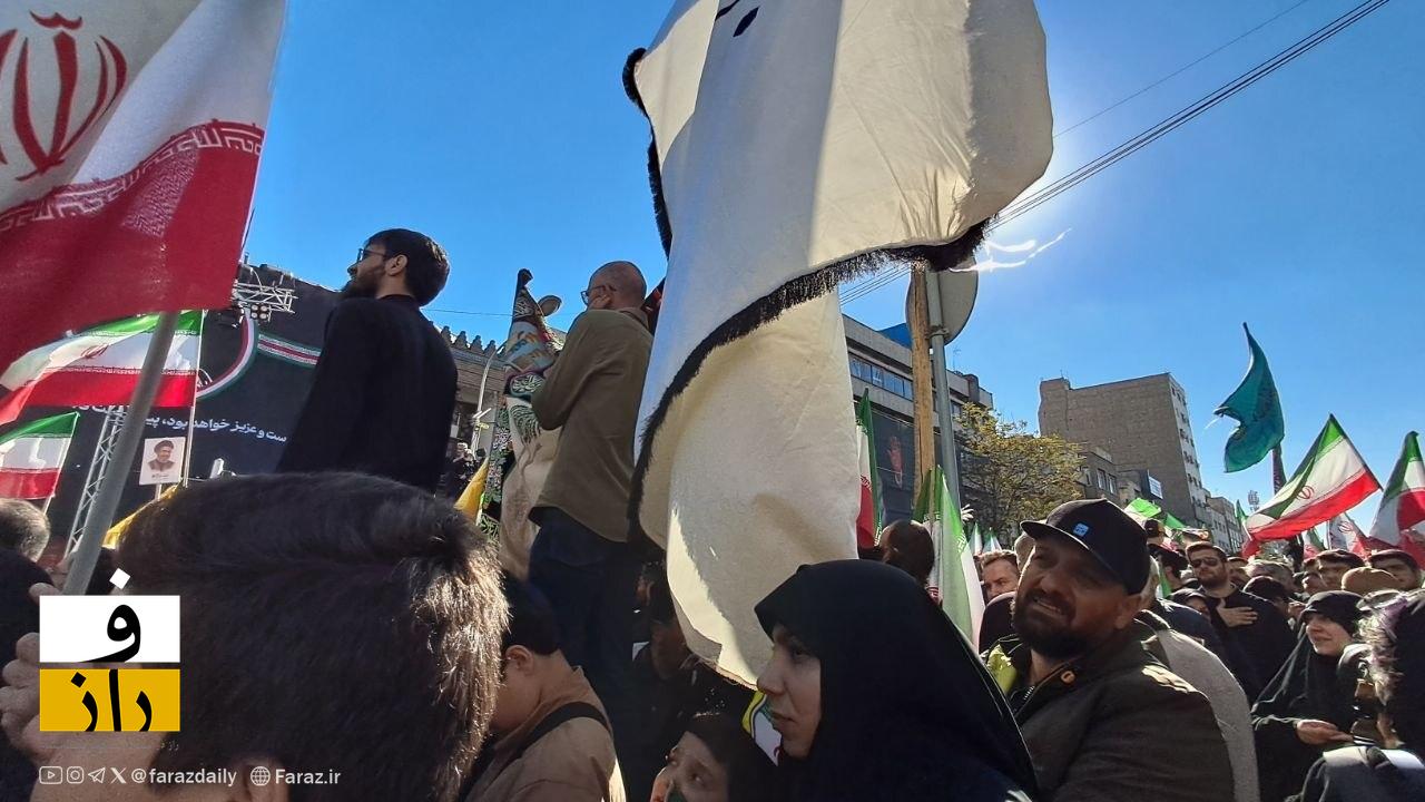 گزارش تصویری از مراسم اربعین رهبر شهید گزارش تصویری از مراسم اربعین رهبر شهید