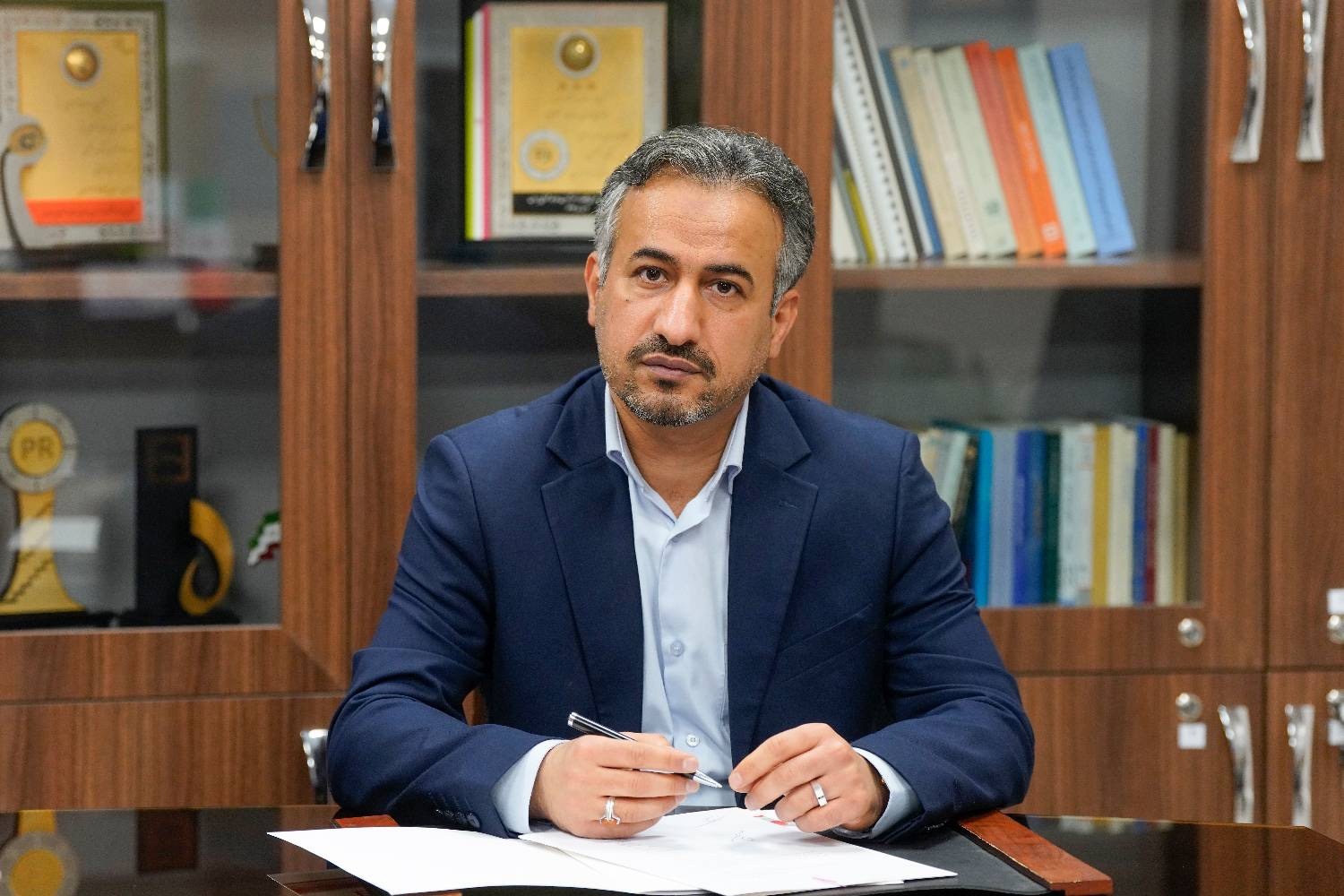 «خدمت» تعطیلپذیر نیست! «خدمت» تعطیلپذیر نیست!