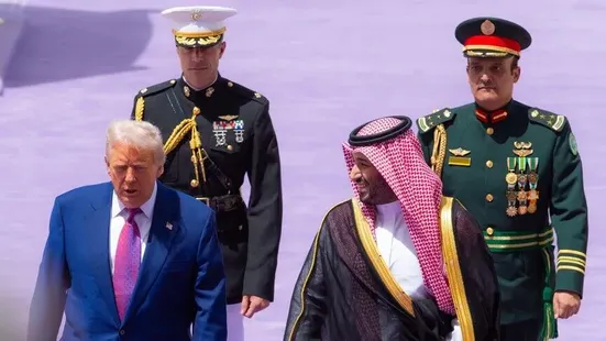 آمریکا سیگنال عدم حمله فوری به حوثی‌ها را ارسال کرد، اما بر پشتیبانی اطلاعاتی از عربستان تاکید دارد
