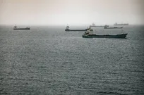 محاصره آمریکا ۵۰ نفتکش ایرانی را در نزدیکی سواحل ایران سرگردان کرد